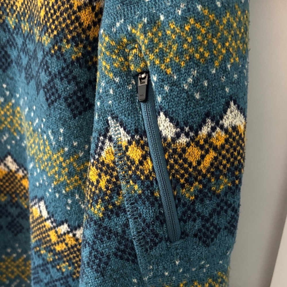 The North Face Men's Teal and Yellow Patterned Zip-Up Sweater - Picture 4 of 5